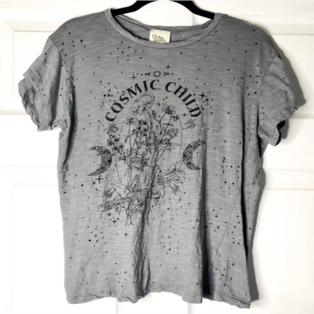 distressed graphic tee size Medium
